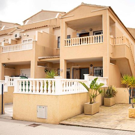 Sunny Getaway In Orihuela Costa Dehesa de Campoamor (Orihuela Costa) Exterior foto