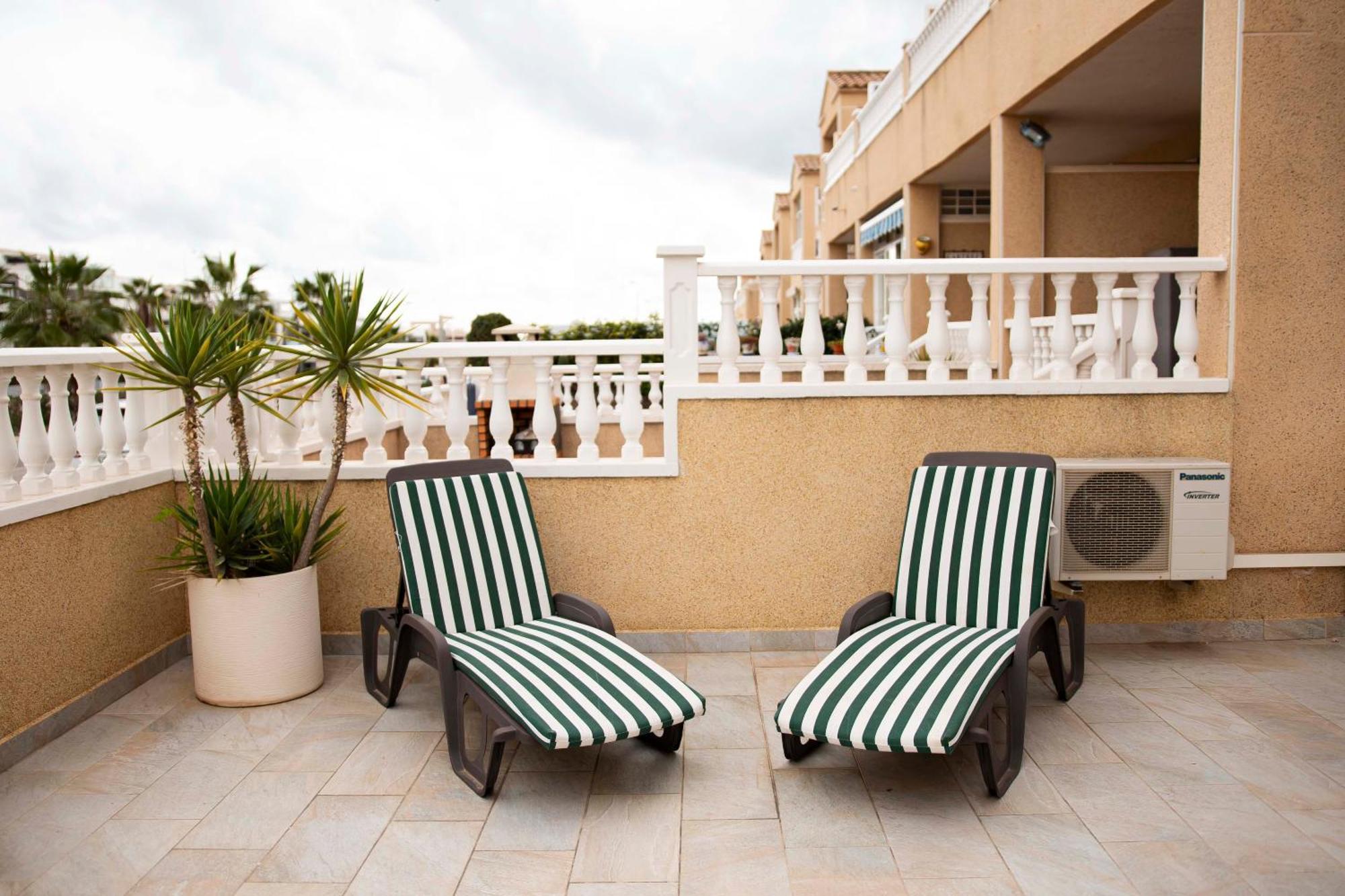 Sunny Getaway In Orihuela Costa Dehesa de Campoamor (Orihuela Costa) Exterior foto